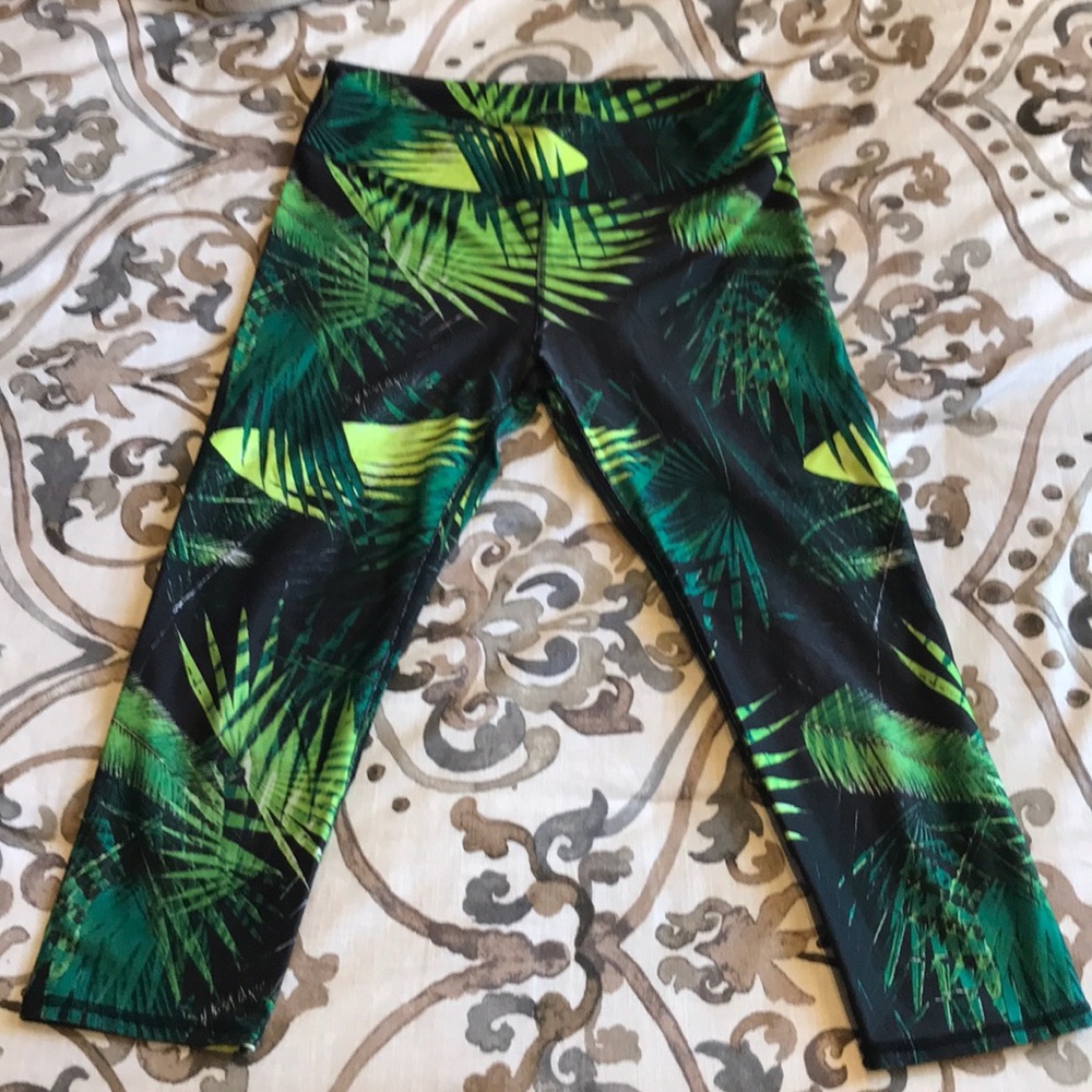 Fabletics cropped tights!